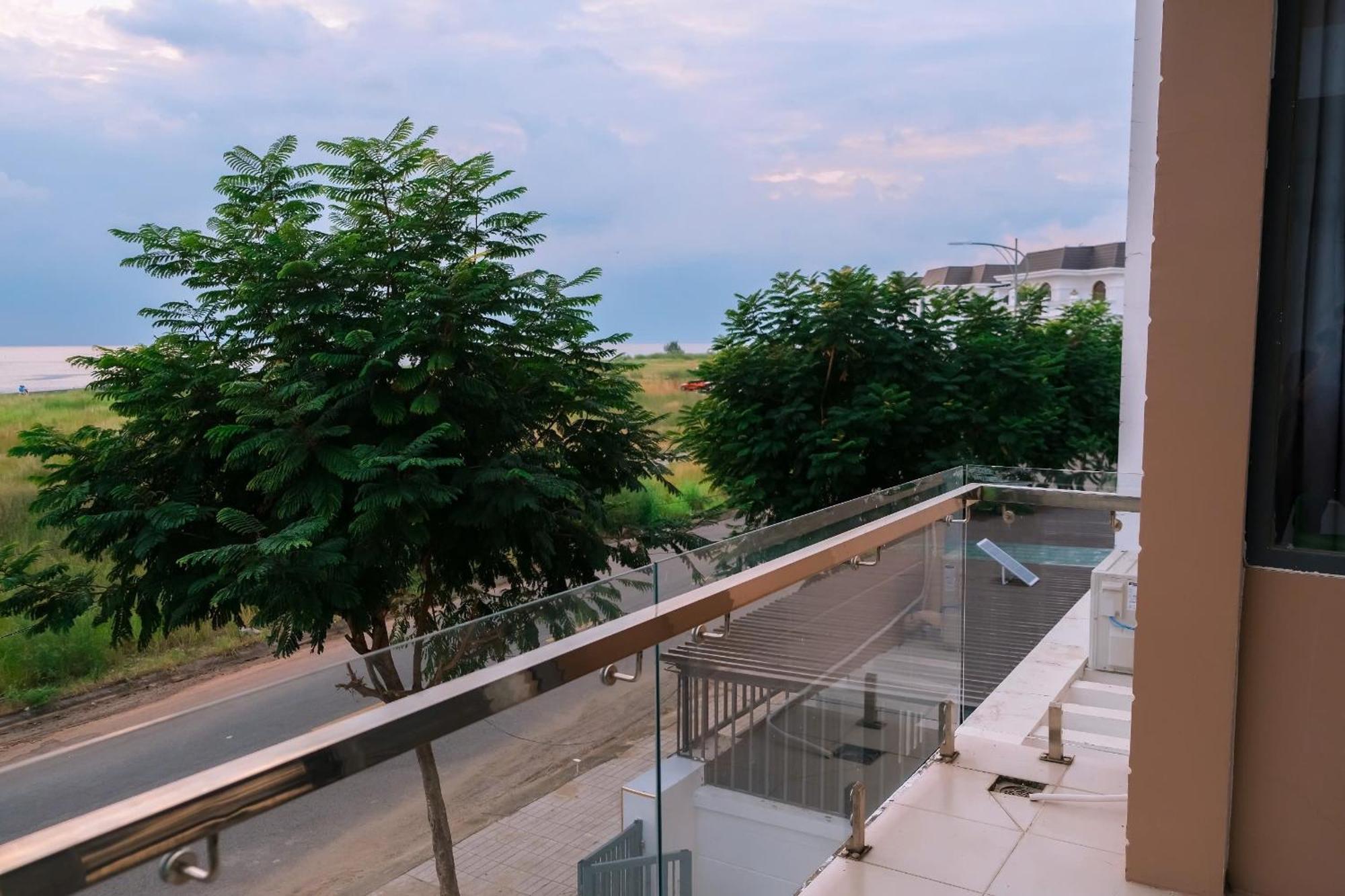 Hieu Sang 68 Hostel & Villas Seaview Ben Tau Rach Gia Harbor City Екстериор снимка
